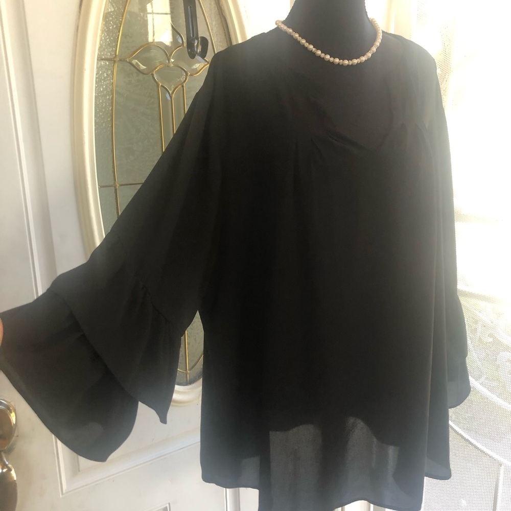 Roz & Ali Black Bell Sleeve Tunic Top